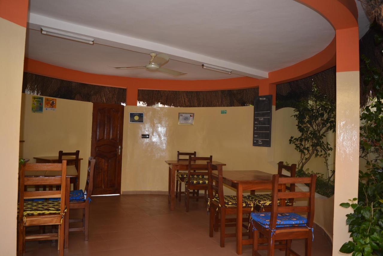 Chez Sabine Bed & Breakfast Abomey Luaran gambar