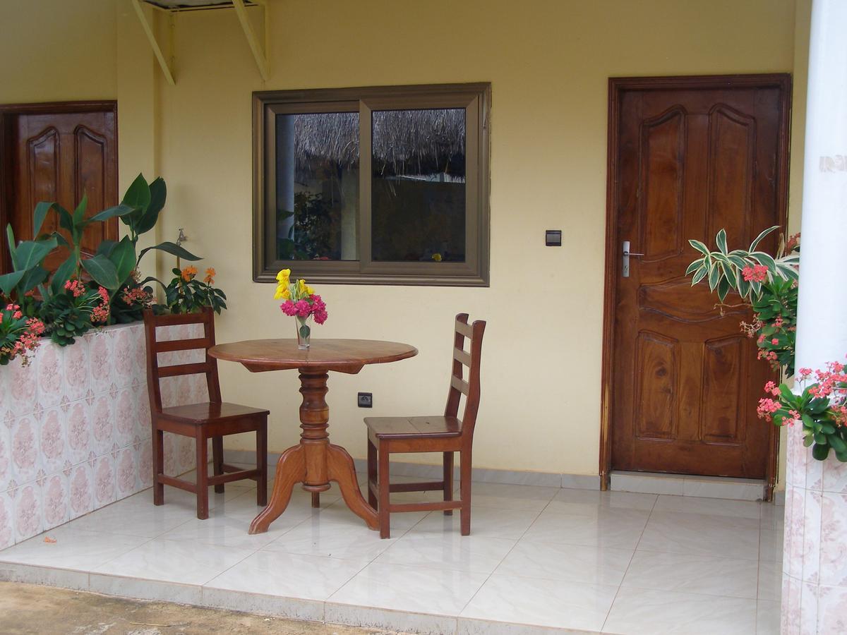 Chez Sabine Bed & Breakfast Abomey Luaran gambar