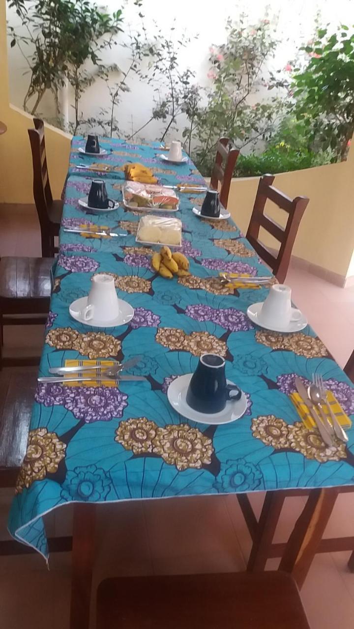 Chez Sabine Bed & Breakfast Abomey Luaran gambar